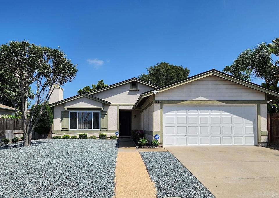 1st image of 10097 Knight Dr
