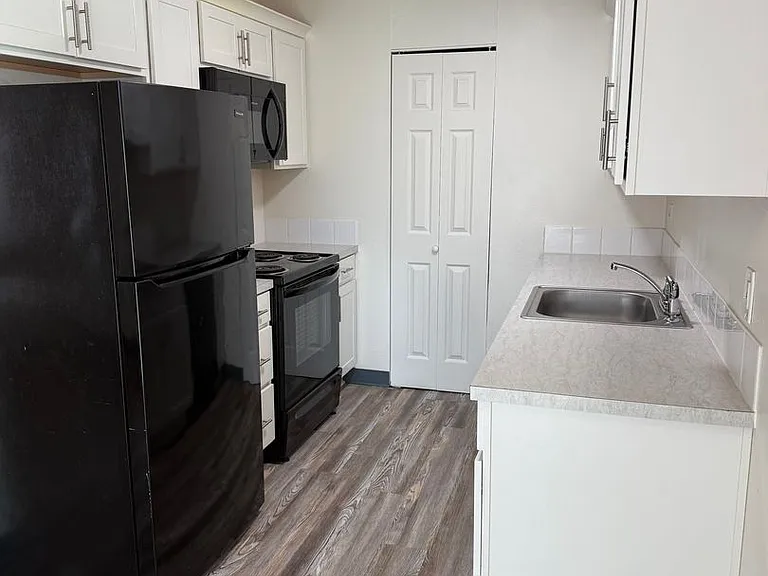 S815 - Star Apartments — Photo 38