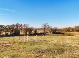3637 Trails End Rd, Burleson, TX 76028