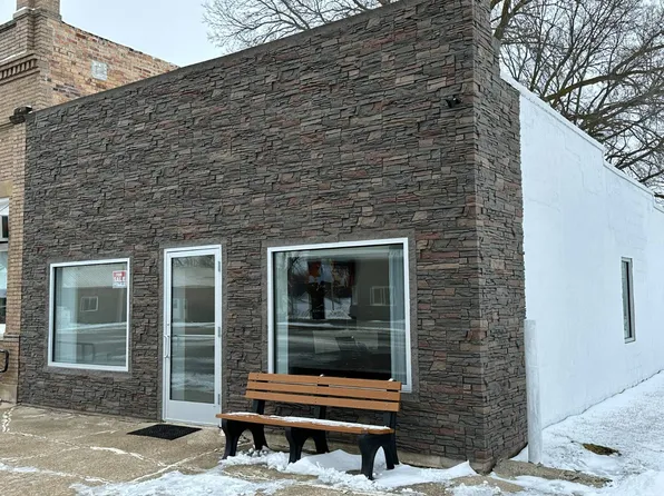 205 N 4th St, Lynch, NE 68746