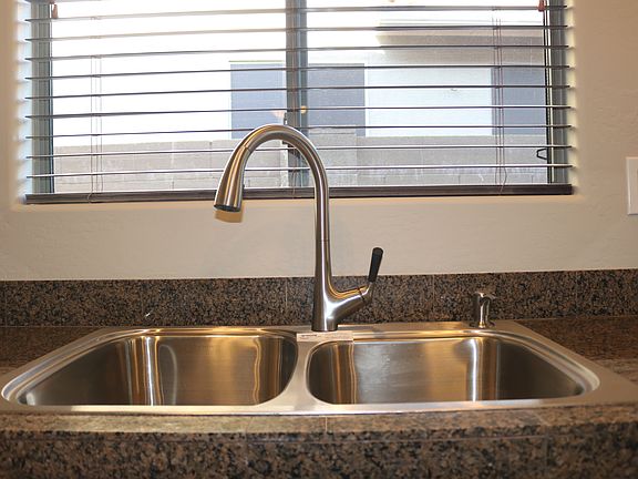 5th image of 39555 N Prairie Ln