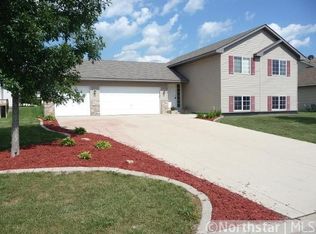 714 Brook Cir W, Montrose, MN 55363