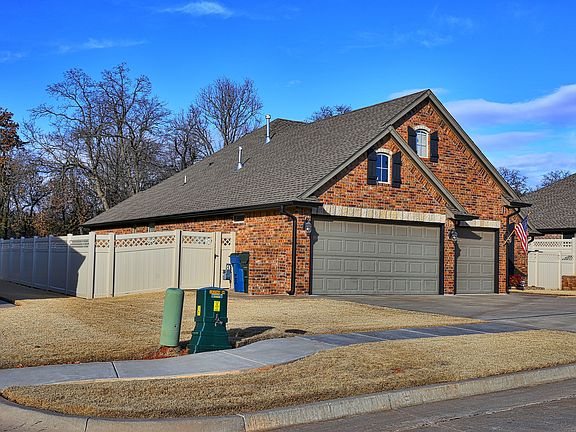 2nd image of 12301 Elizabeth Dr