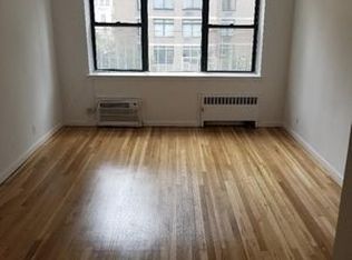 1295 1st Ave #3C, New York, NY 10021