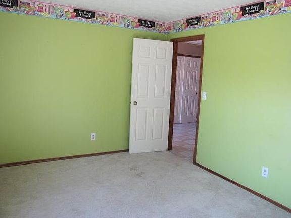 4th image of 8760 Cannondale Ln