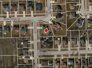 31217 Lions Pointe Dr, Chesterfield, MI
