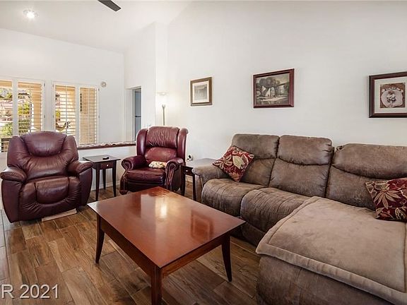 5th image of 2752 Pinkerton Dr