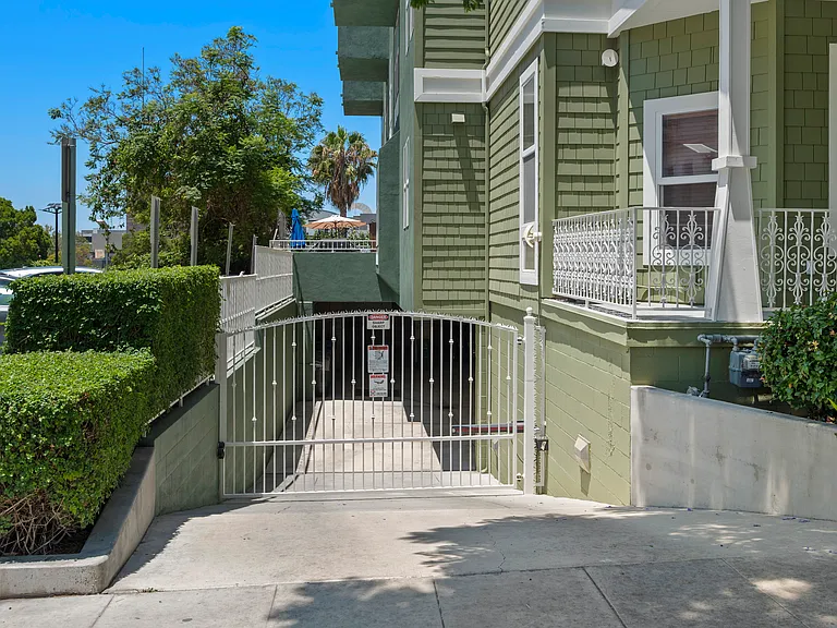 1632 Union St #4 — Photo 25