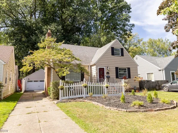 3888 W 227th St, Fairview Park, OH 44126
