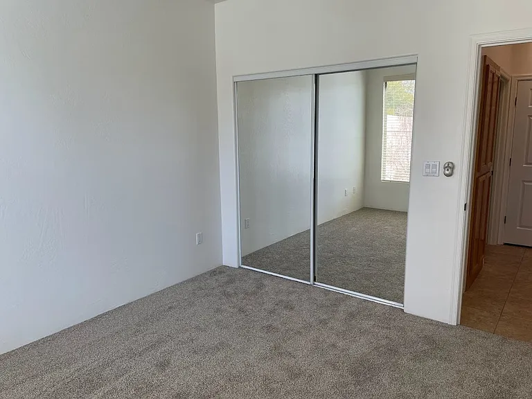811 Dusty Rose Dr — Photo 13