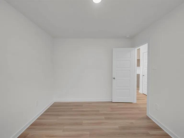 10223 Burton Path — Photo 24