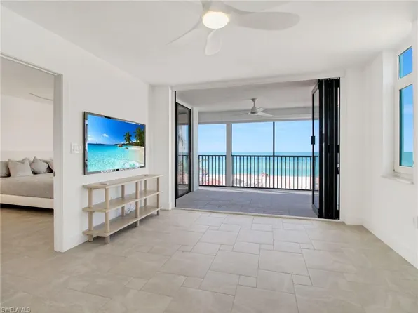 9415 Gulf Shore DR #102, NAPLES, FL 34108