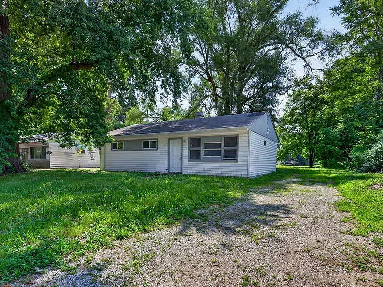 6 Amelia Dr — Photo 23