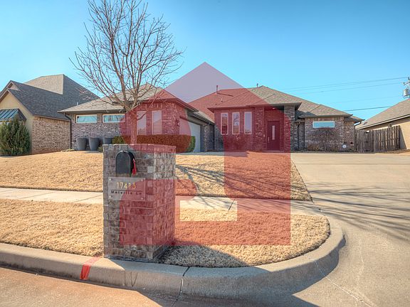 3rd image of 17413 Melville Ln