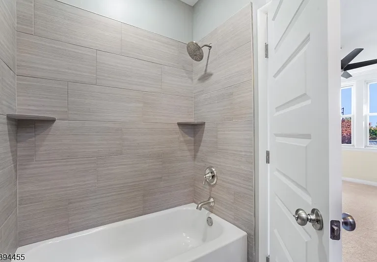 621 Spruce Ave #B — Photo 5