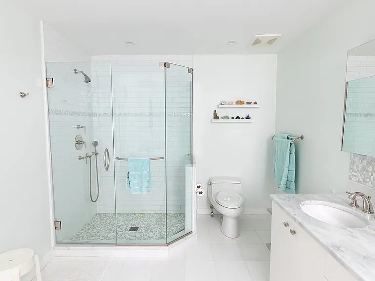 189 Northside Dr — Photo 14
