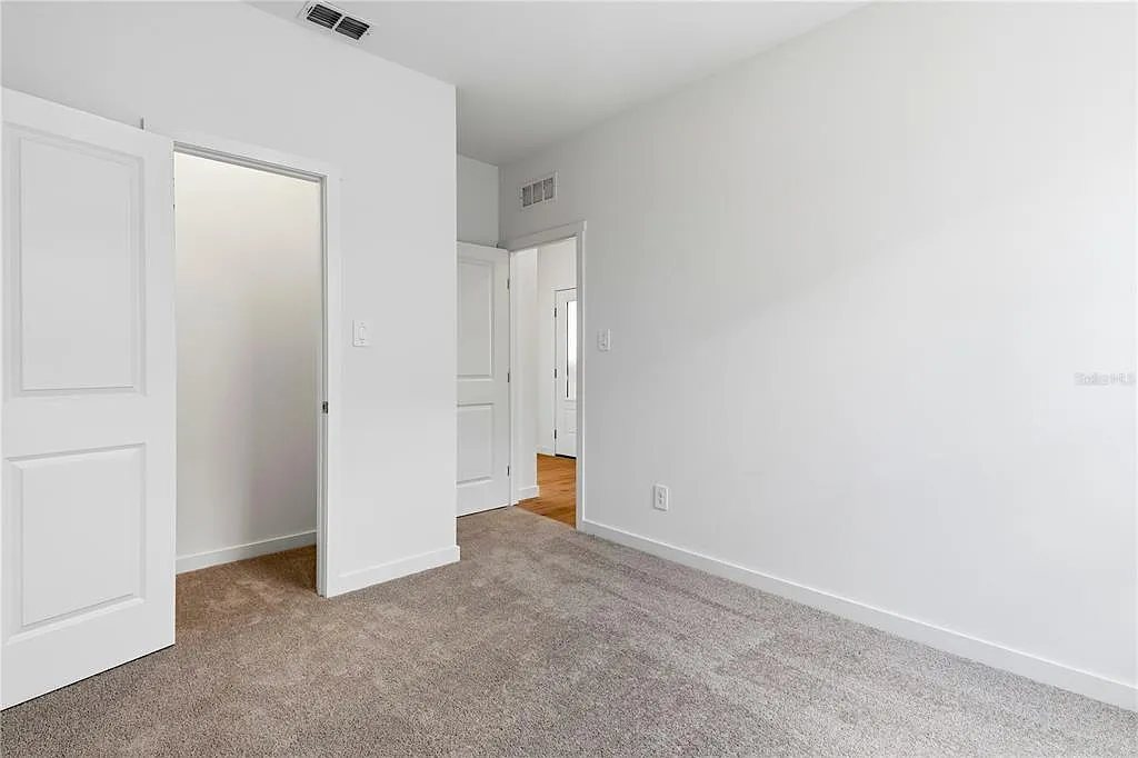 3 bed, 2.0 bath, 1580 sqft, $2,150 — Photo 4