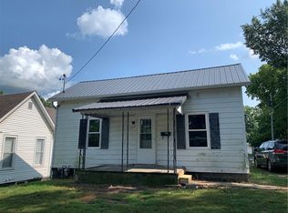 107 E Clark Ave, Effingham, IL