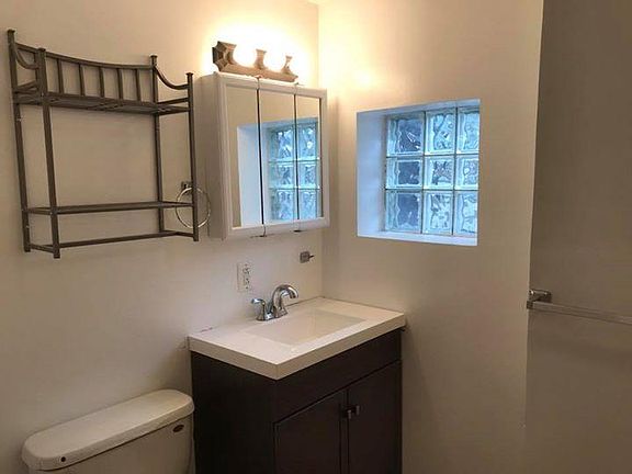 Bath sink