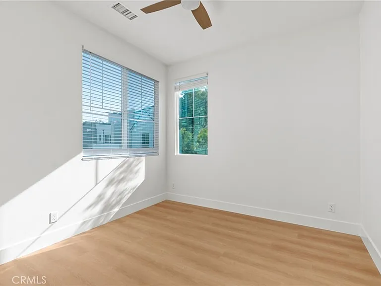 163 Stage — Photo 25