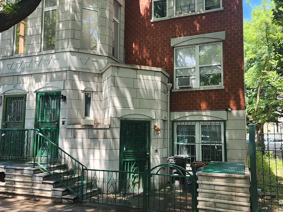143 W 117th St