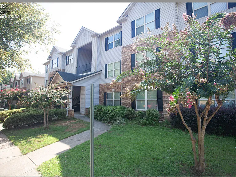 4103 Fairington Club Dr — Photo 1
