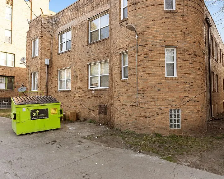 17701 Manderson — Photo 35