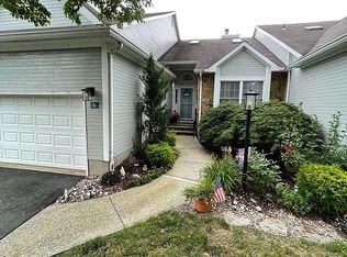 5 Worcester Dr, Wayne, NJ 07470