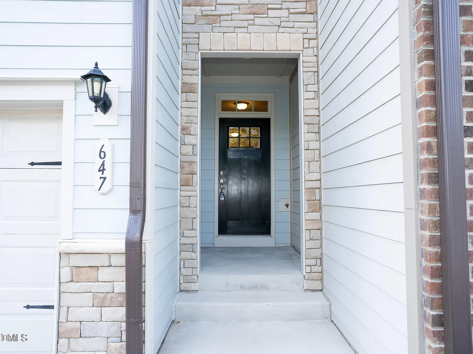 4 bed, 3.5 bath, 3222 sqft, $2,795 — Photo 2