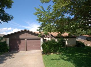 116 Lochness Ln, Benbrook, TX 76126