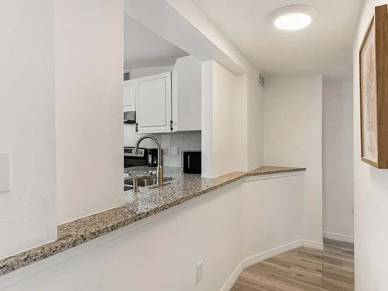 Lords Ave — Photo 9