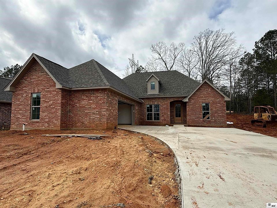 2nd image of 135 Lovemore Dr