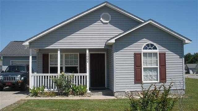 1000 White Cedar Dr_12132013