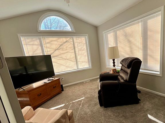 5th image of 4334 Aspen Trails Dr NE
