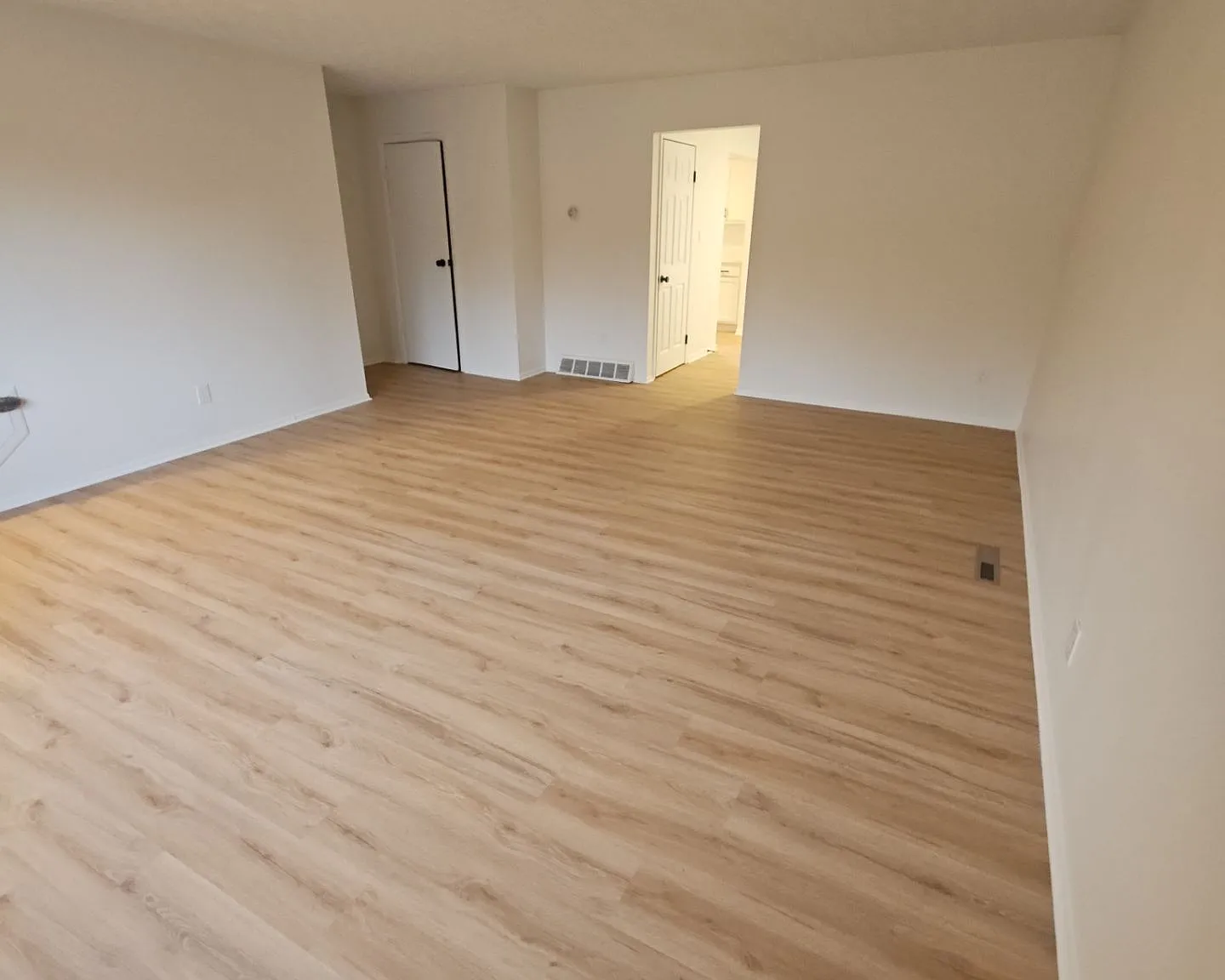 3 bed, 1.5 bath, $1,475 — Photo 2
