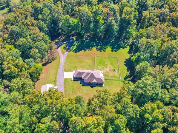 6335 W Lowell Rd, Columbus, IN 47201