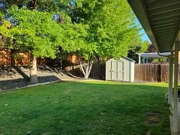 1747 N Eagle Creek Way — Photo 10