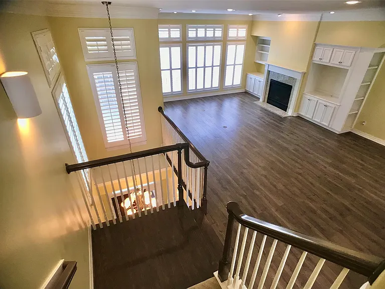 2104 Bancroft St — Photo 27