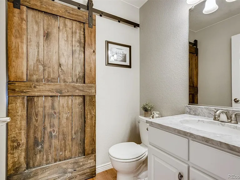 1270 Thornbury Pl — Photo 9
