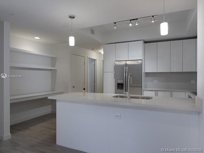 1st image of 999 SW 1st Ave APT 2216