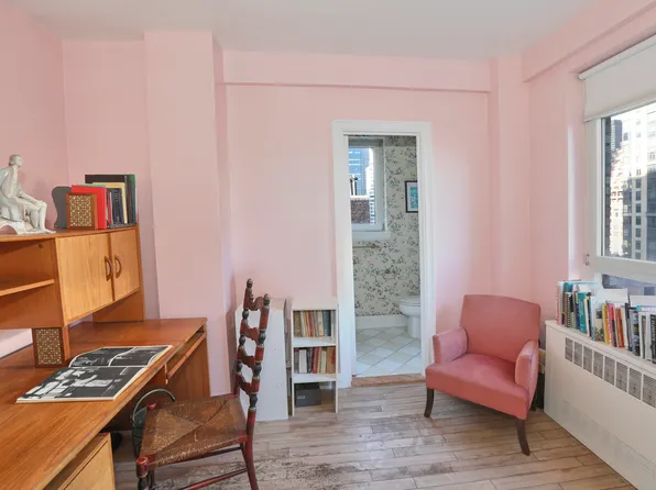 2 Beekman Place image 9 of 17