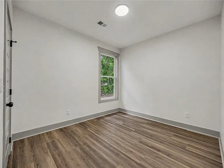 3 Forsyth St NE — Photo 17