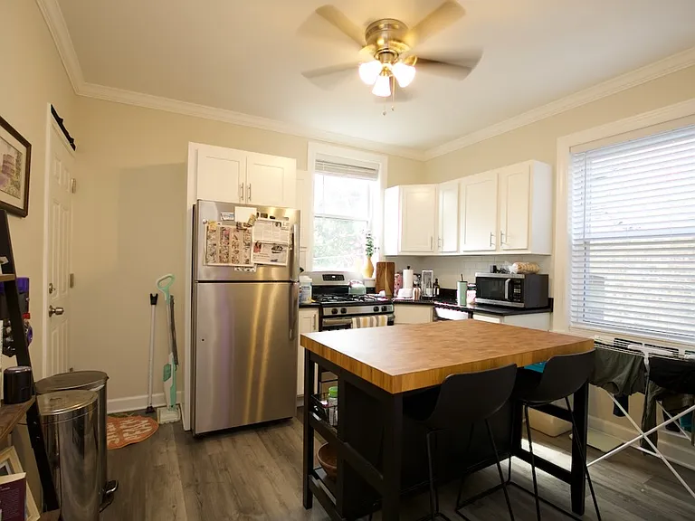 646 W Roscoe St #N3 — Photo 2