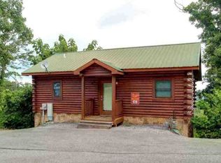 808 Peak Loop Way, Pigeon Forge, TN 37862