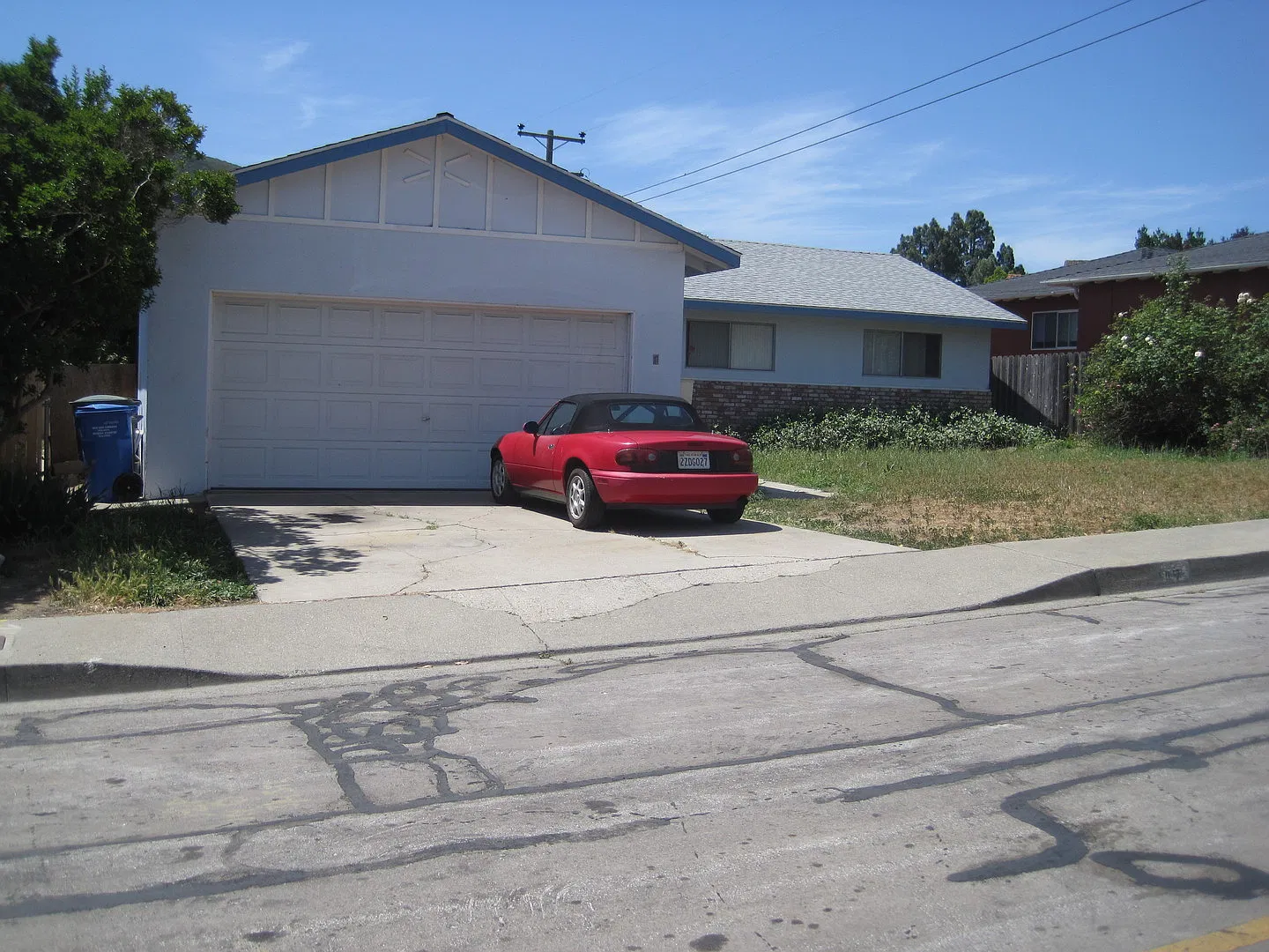 4 bed 3 baths! House ideally located close to campus, shopping, Bishop Peak — Photo 3