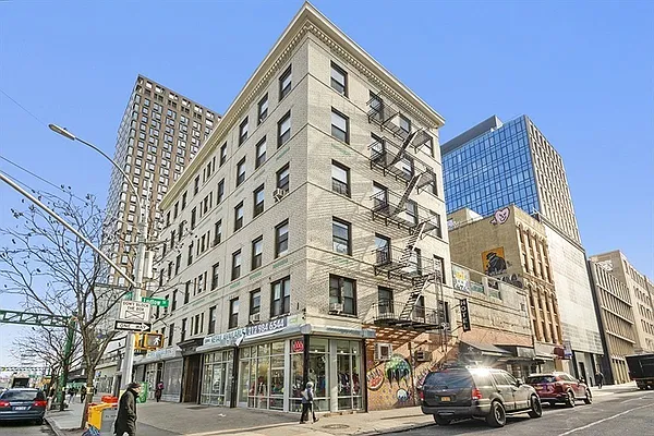 Rented by Corcoran | media 17