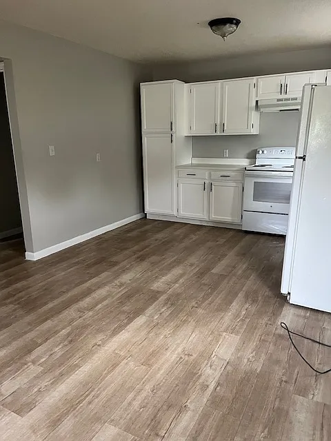 1729 Bancroft Avenue - 2B — Photo 3