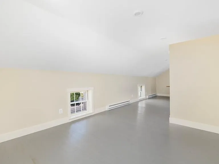 1934 Smith St #2 — Photo 6
