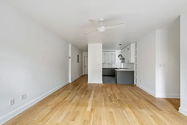 Rented by Compass | media 42