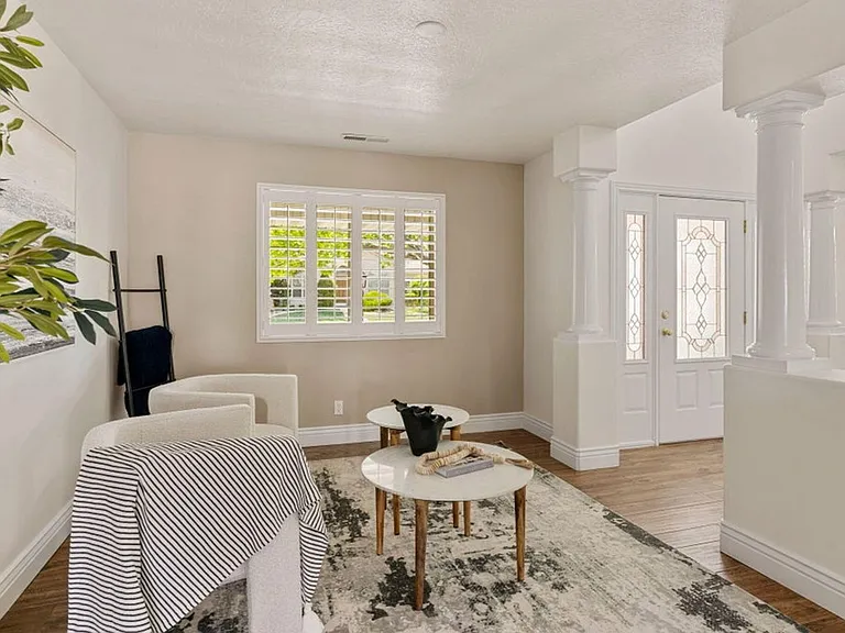 929 S Golda Ave — Photo 5